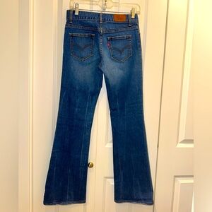 Levi’s Vintage Hi Rise Flare jeans with front square pockets, size 26